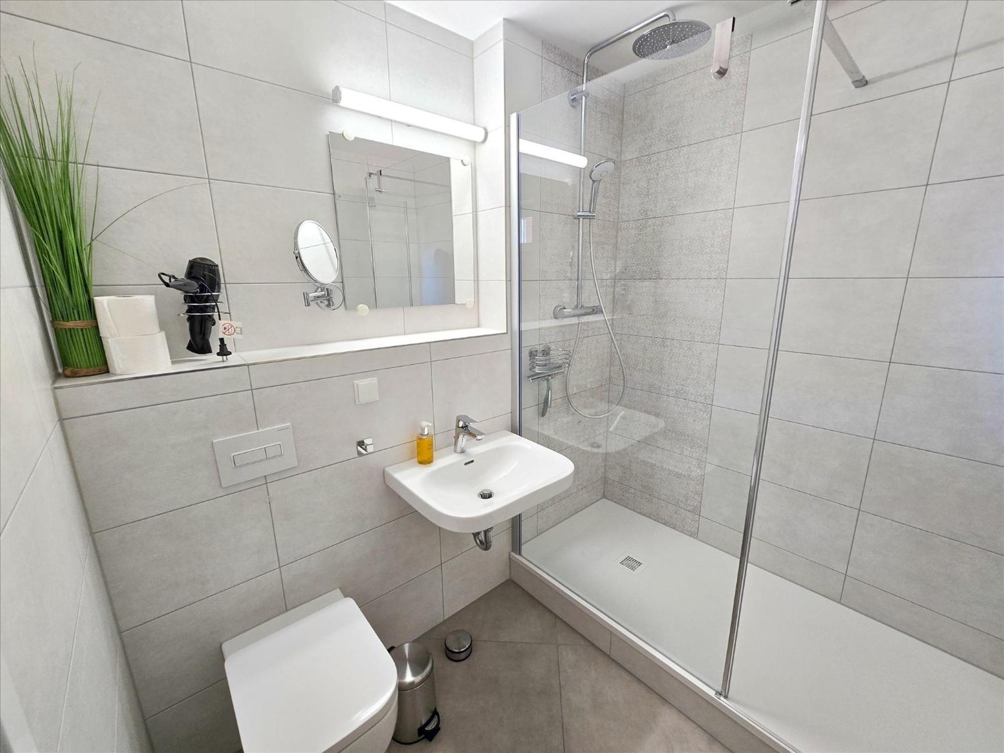 Feriendorf Rugana - Komfort Appartement Mit 1 Schlafzimmer Und Terrasse B47 Dranske Exterior foto